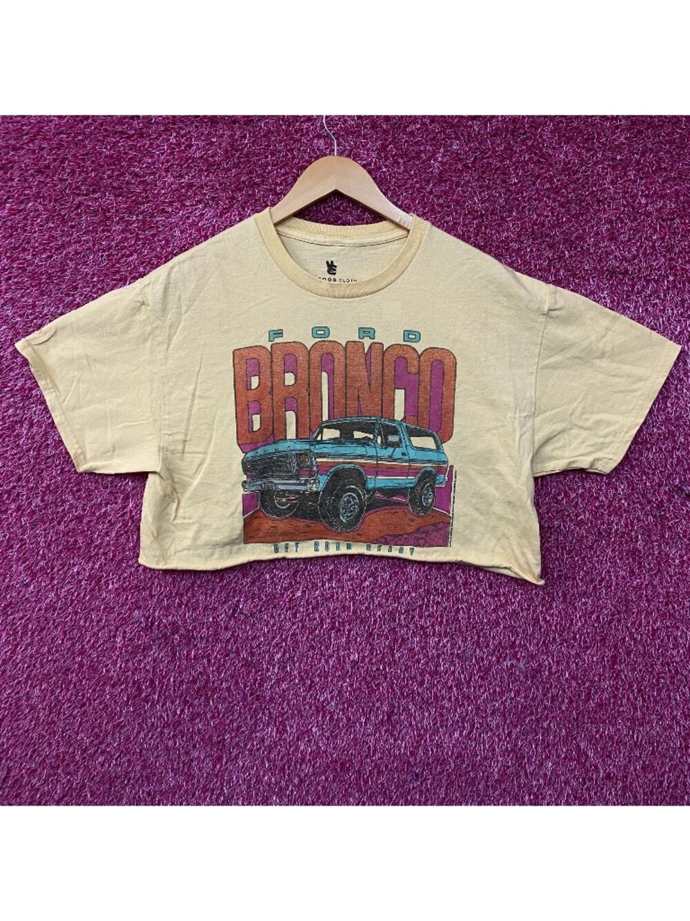 Junk Food Clothing Women's Bronco Off Road Ready Flea Market Crop Tee Medium